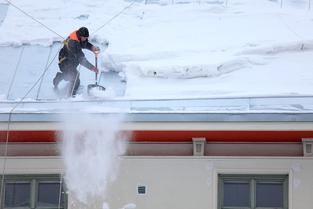 How To De-Ice Your Roof